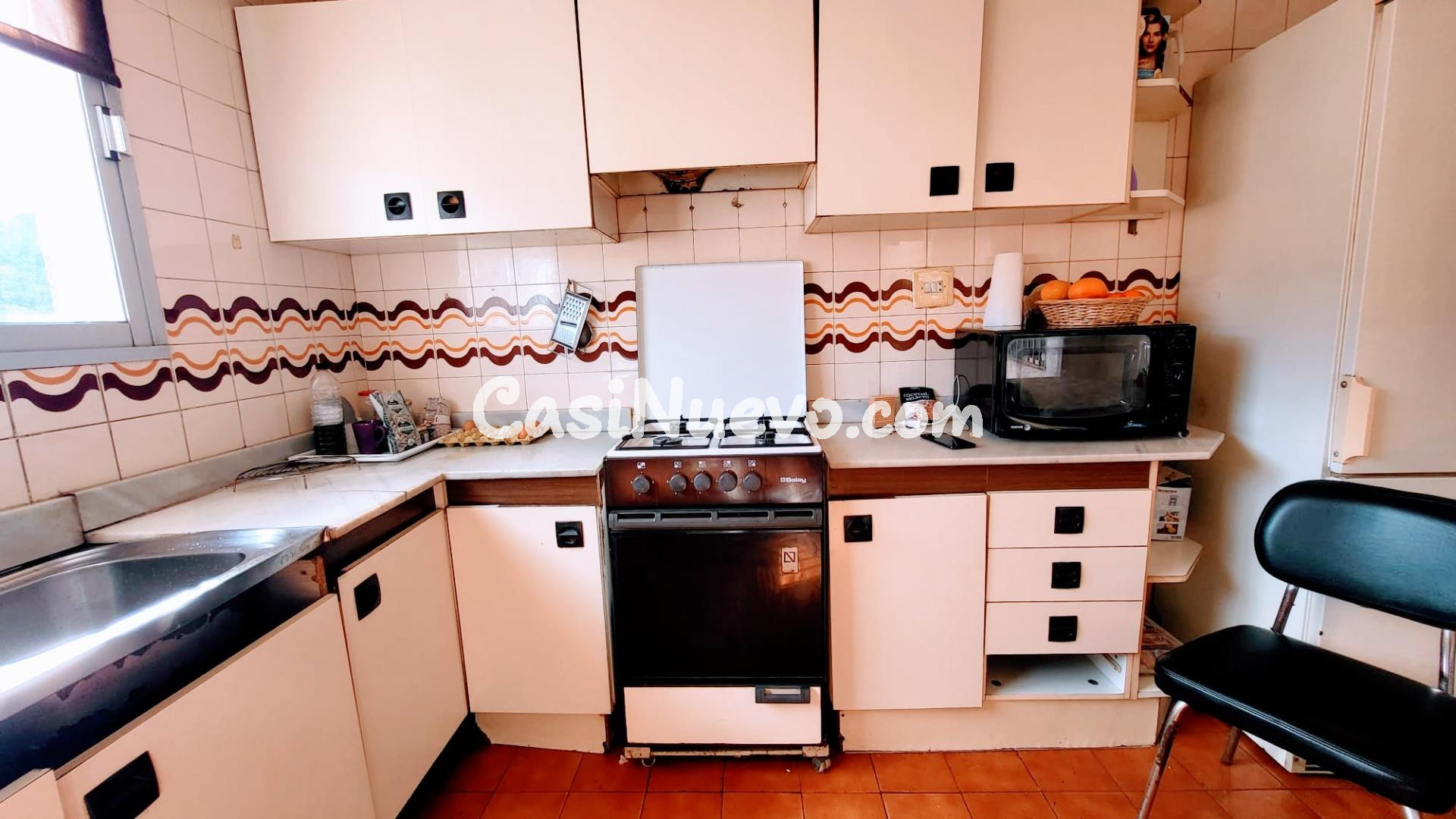 Casa de pueblo con local comercial, garaje y espectaculares  - foto 8