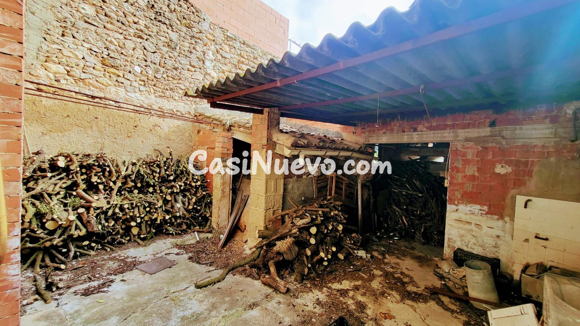 Casa de pueblo con local comercial, garaje y espectaculares  - foto 26