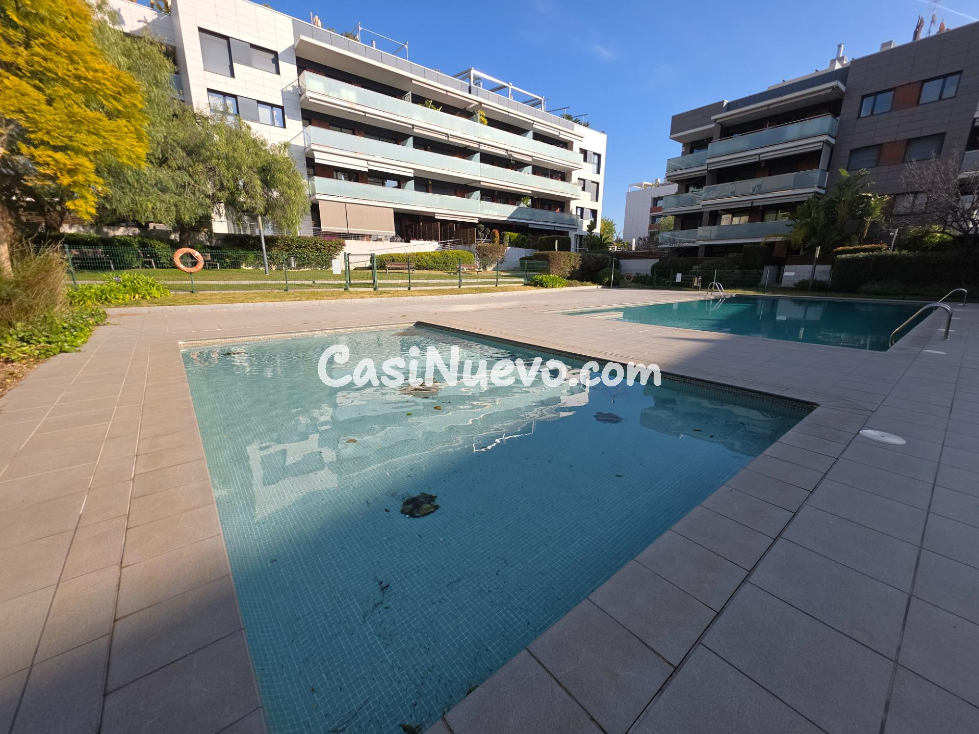 Precioso piso 3 hab con Piscina, Parking y trastero - foto 2