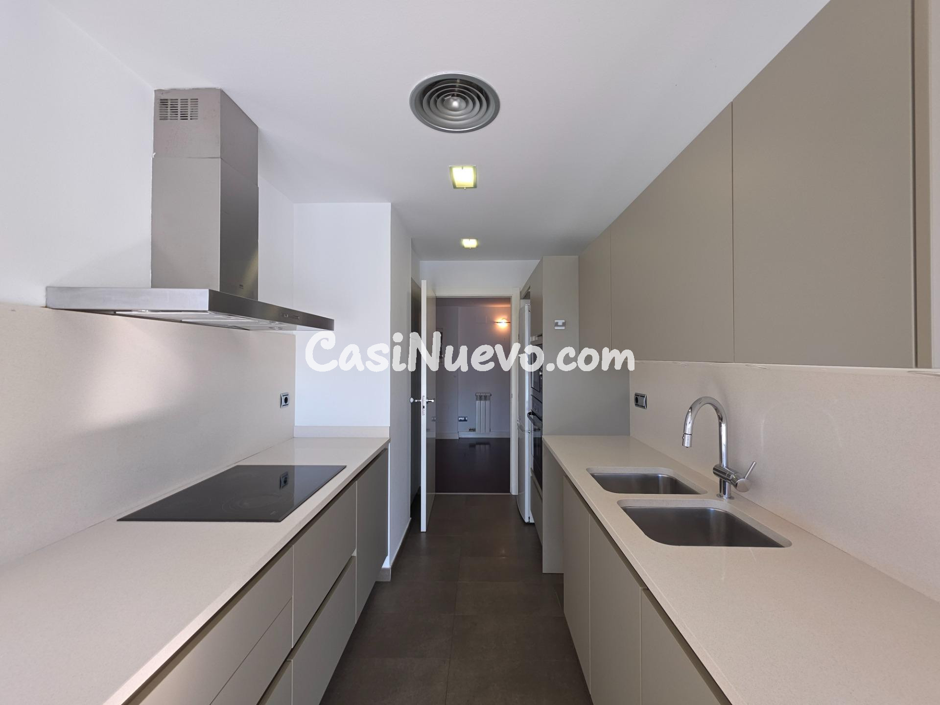 Precioso piso 3 hab con Piscina, Parking y trastero - foto 10