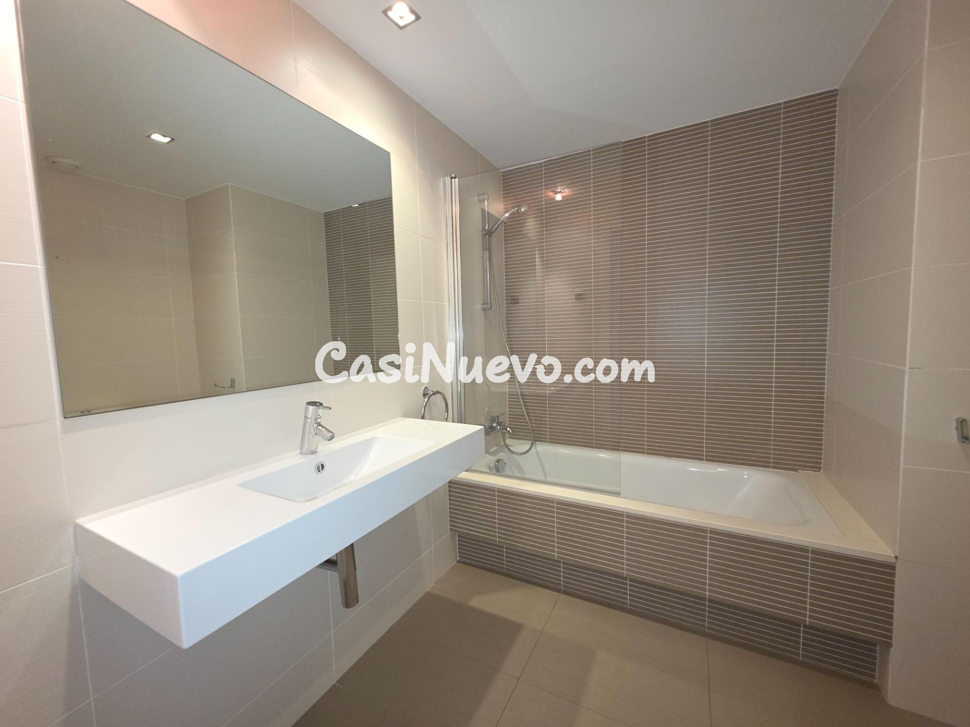 Precioso piso 3 hab con Piscina, Parking y trastero - foto 12