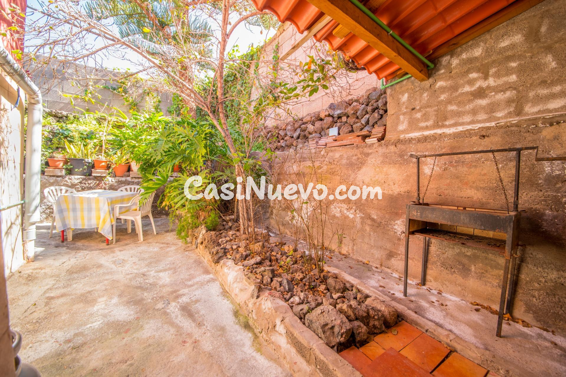 Casa de Pueblo en Venta  en Chio de 74 m2 de construcción y  - foto 3