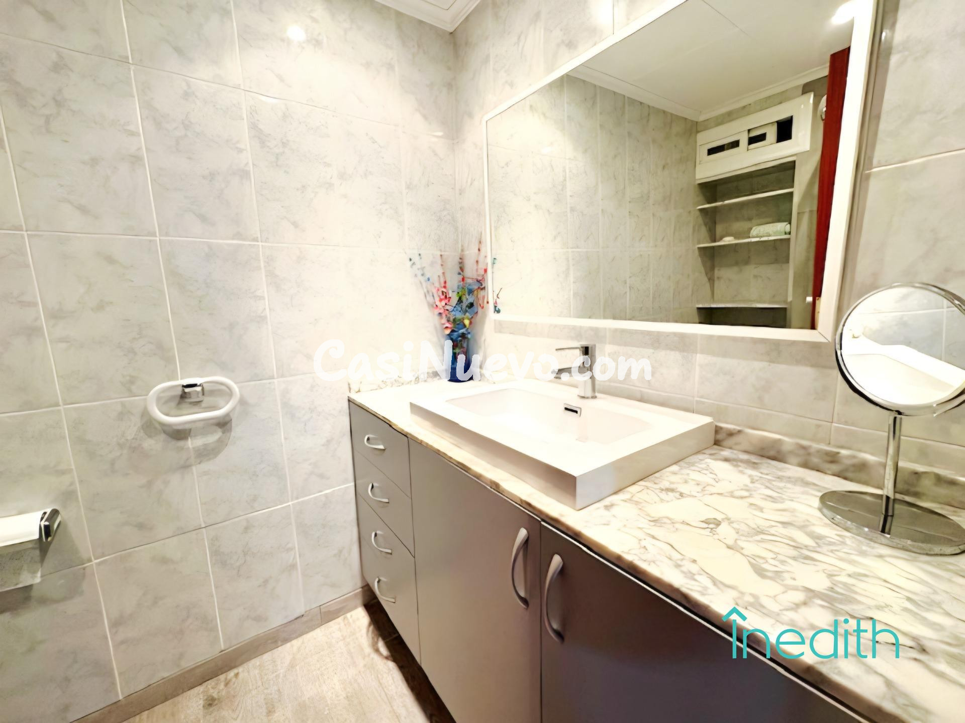 Bonito piso con terraza a dos pasos del mar de Vilanova y la - foto 23