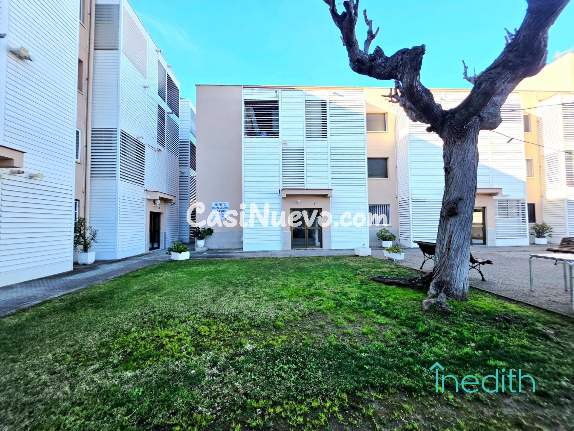 Bonito piso con terraza a dos pasos del mar de Vilanova y la - foto 34