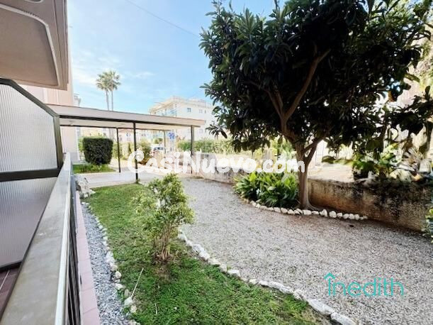 Bonito piso con terraza a dos pasos del mar de Vilanova y la - foto 36