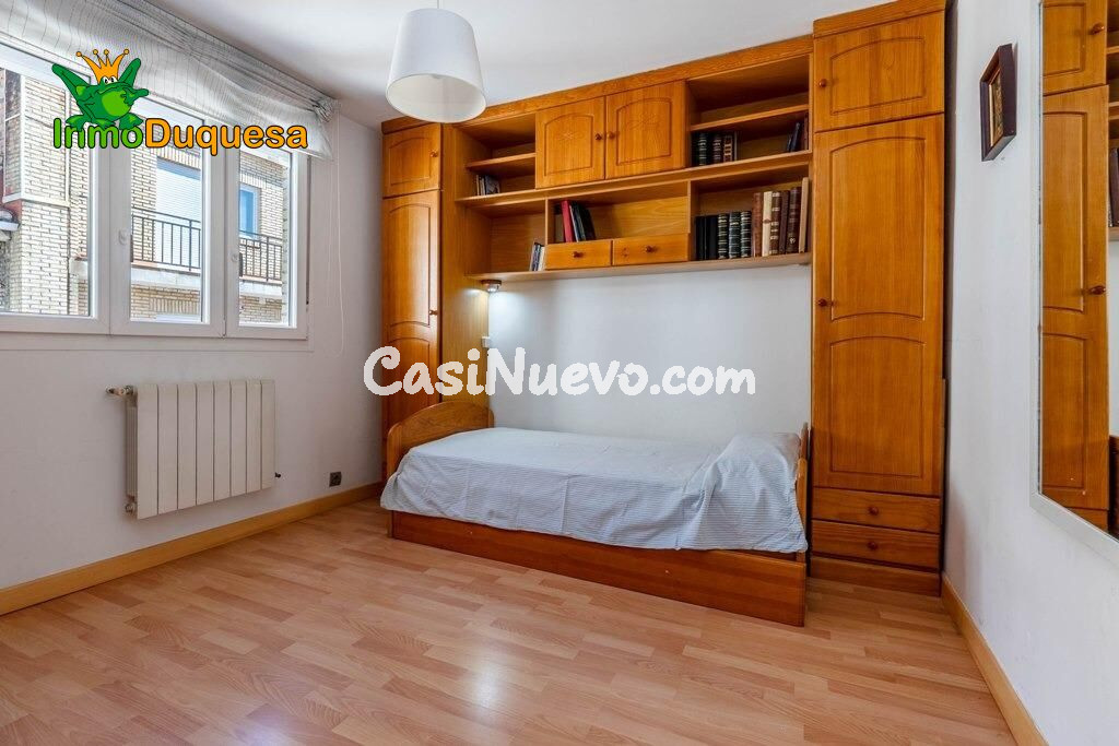 Piso en última planta (ÁTICO) de 4 dorm. junto a Constitució - foto 5