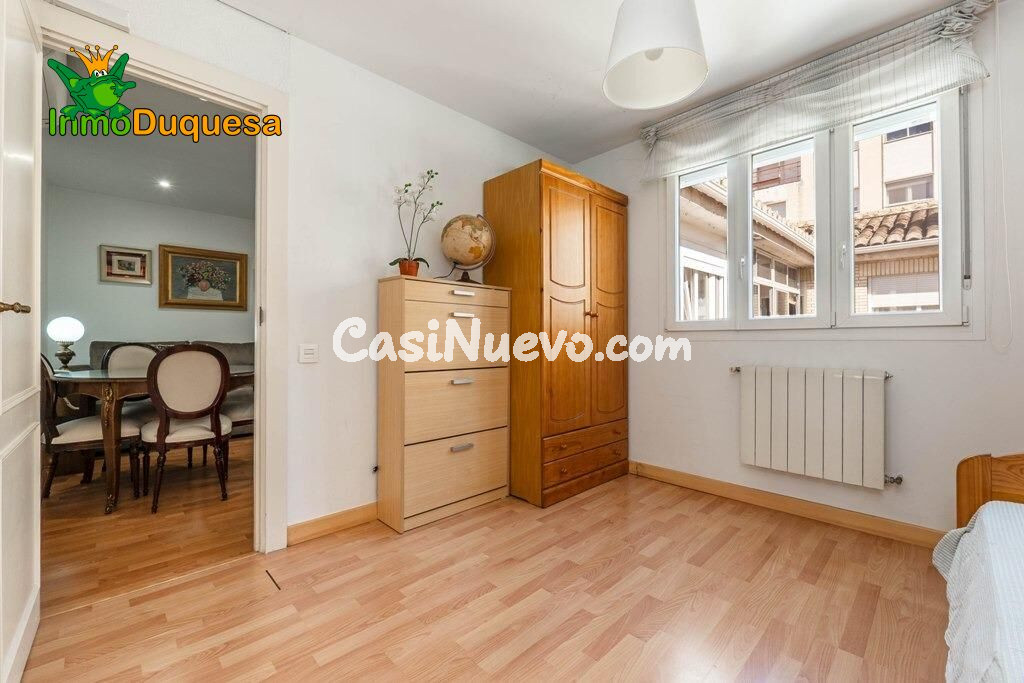 Piso en última planta (ÁTICO) de 4 dorm. junto a Constitució - foto 17