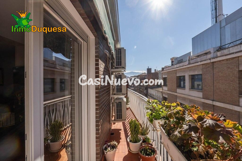 Piso en última planta (ÁTICO) de 4 dorm. junto a Constitució - foto 33