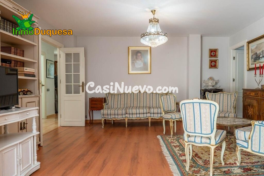 Piso en última planta (ÁTICO) de 4 dorm. junto a Constitució - foto 37