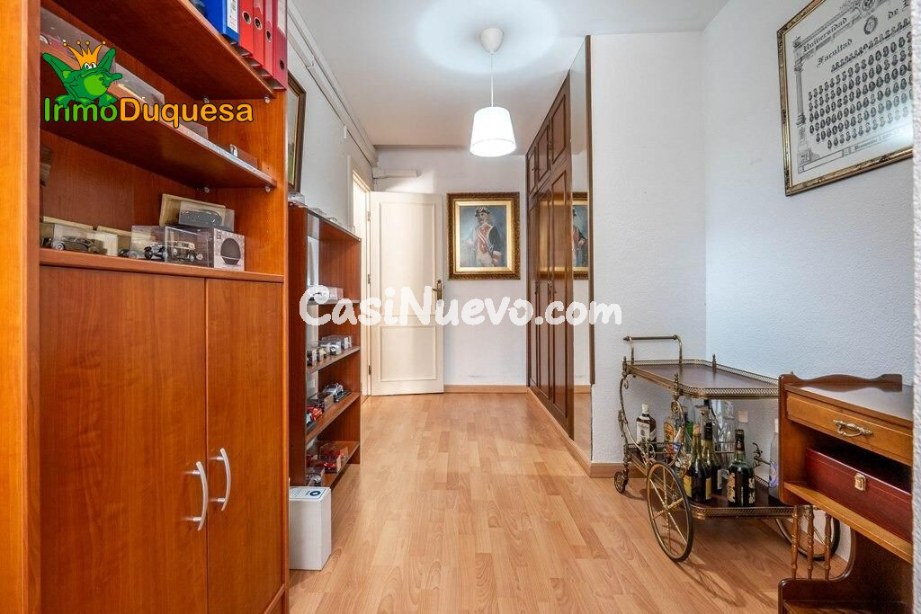 Piso en última planta (ÁTICO) de 4 dorm. junto a Constitució - foto 43