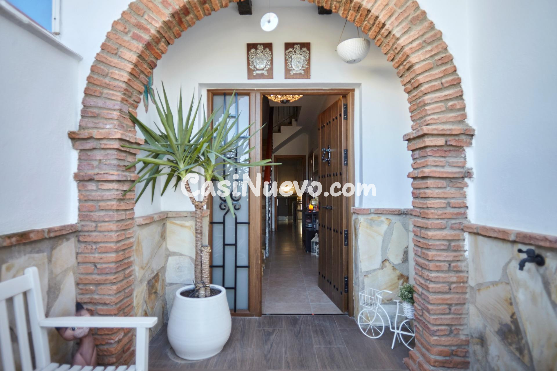 ENCANTADOR ADOSADO AMUEBLADO Y EQUIPADO EN MENGIBAR