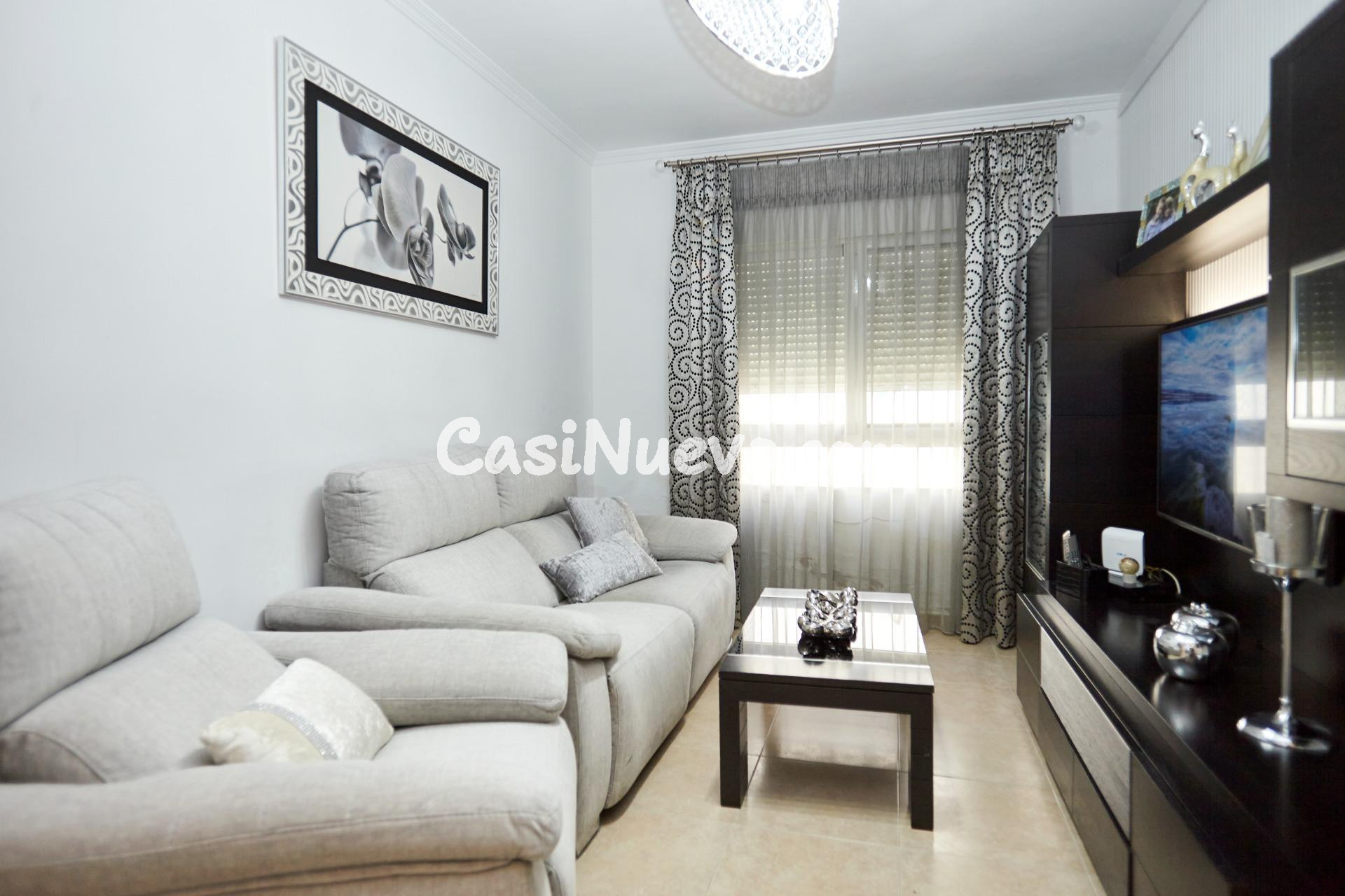 ENCANTADOR ADOSADO AMUEBLADO Y EQUIPADO EN MENGIBAR - foto 11