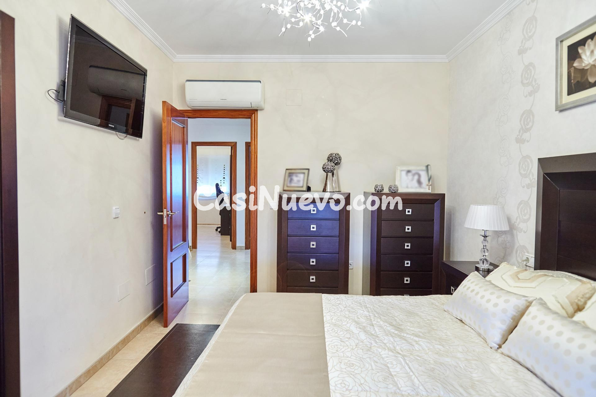 ENCANTADOR ADOSADO AMUEBLADO Y EQUIPADO EN MENGIBAR - foto 39