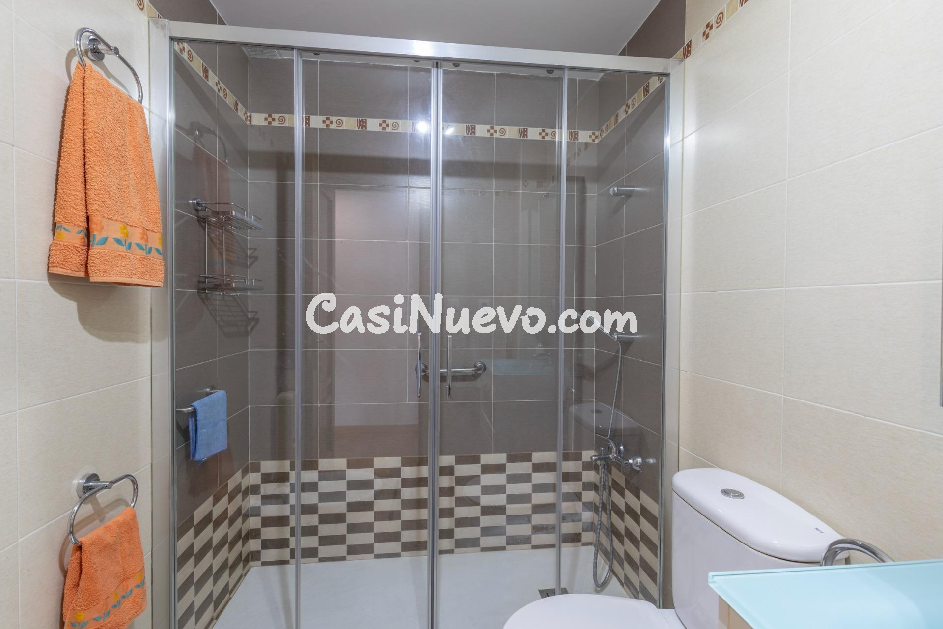 BONITO PISO EN LA ZUBIA - foto 13