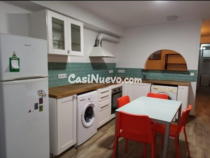 SE ALQUILA SOLO POR TEMPORADA LOFT CON ENCANTO EN EL CASCO A - foto 4