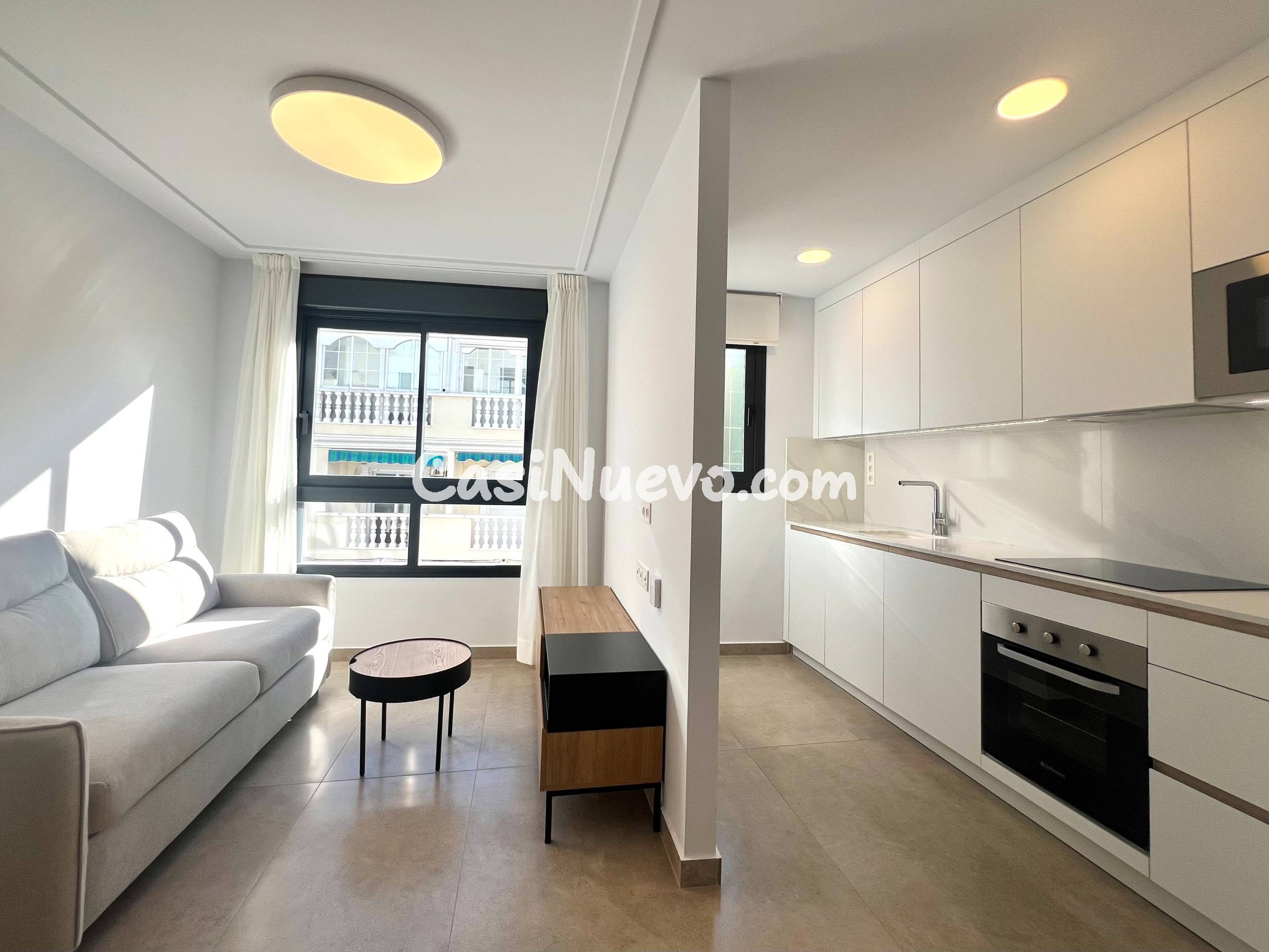 Apartamento de un dormitorio llave en mano en el corazón de  - foto 2