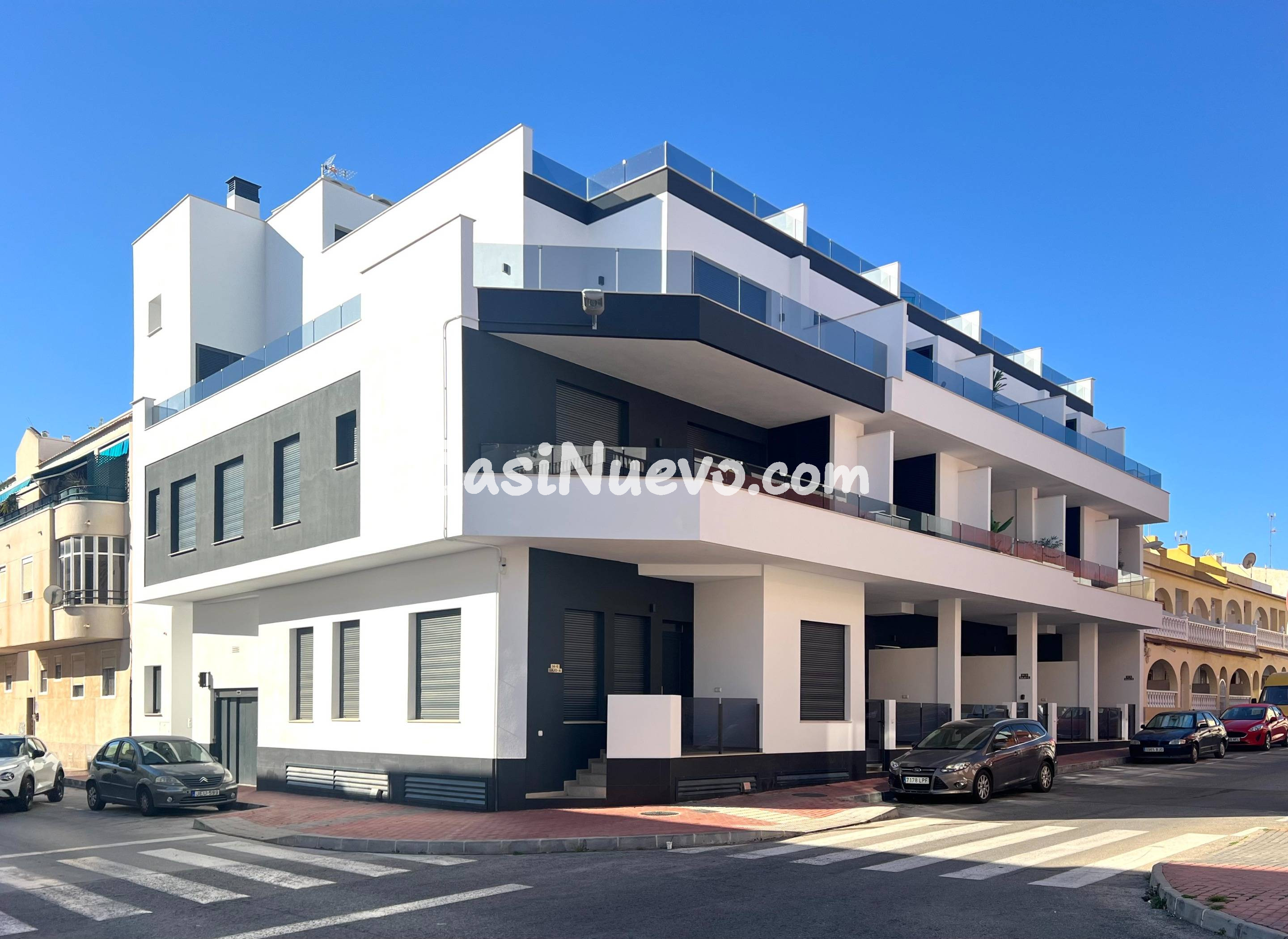 Apartamento de un dormitorio llave en mano en el corazón de  - foto 19