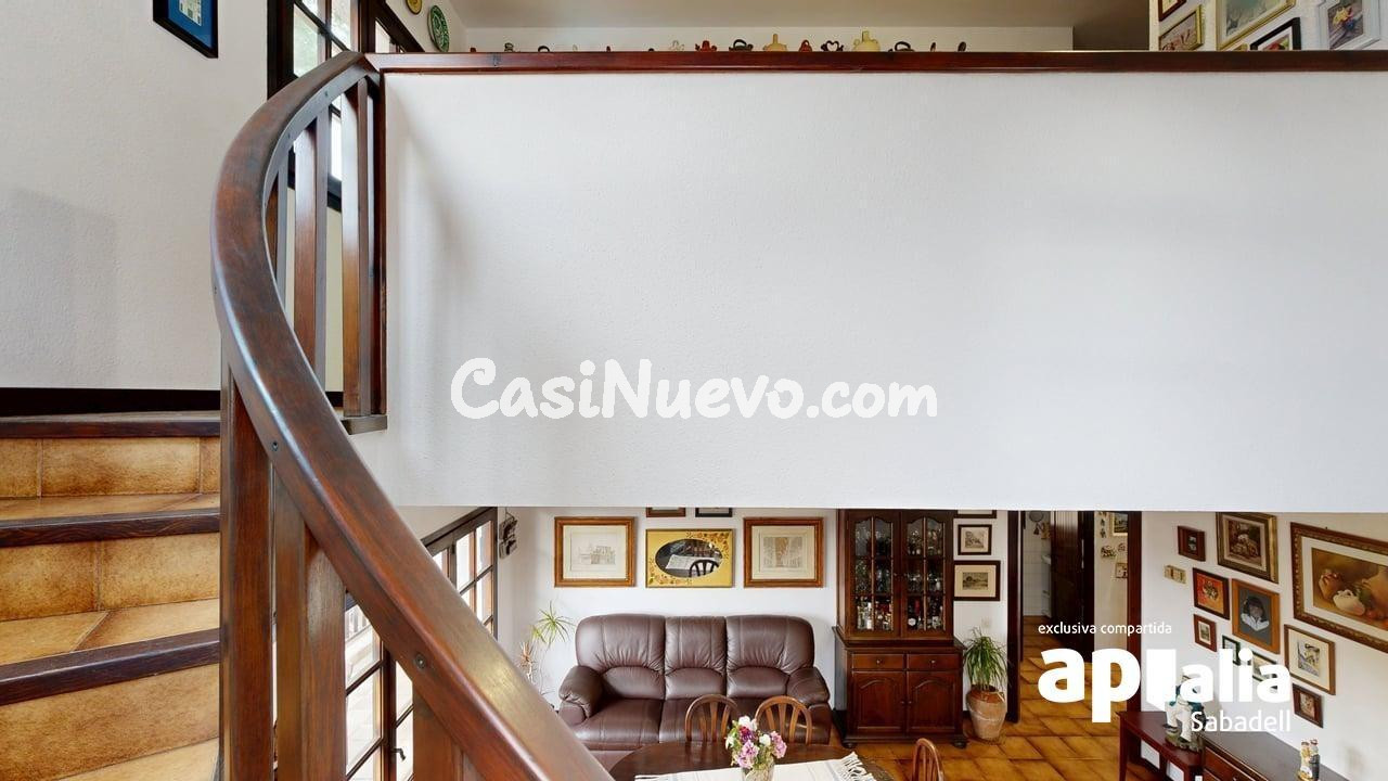 CASA CON GARAJE Y JARDÍN!!! - foto 29