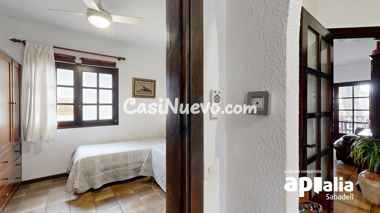CASA CON GARAJE Y JARDÍN!!! - foto 33