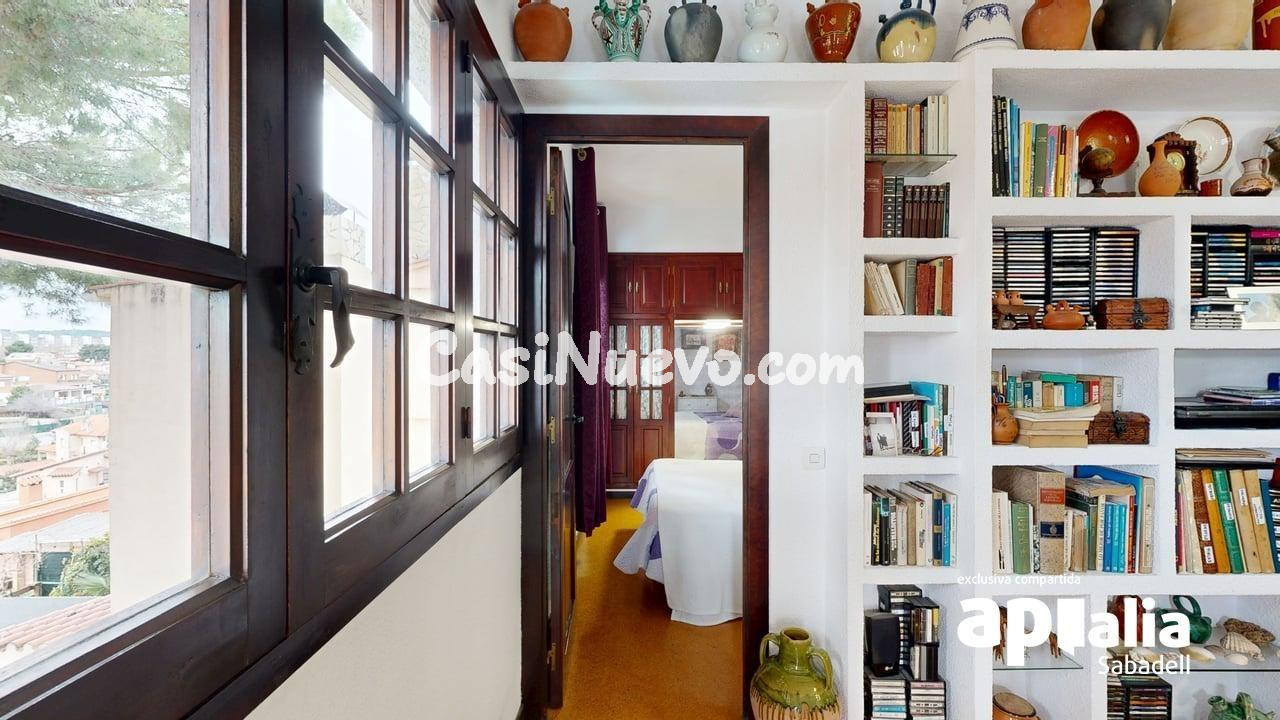 CASA CON GARAJE Y JARDÍN!!! - foto 34