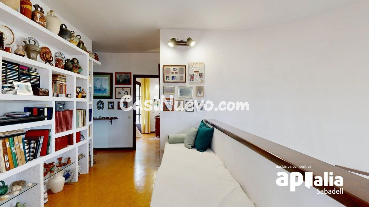 CASA CON GARAJE Y JARDÍN!!! - foto 35