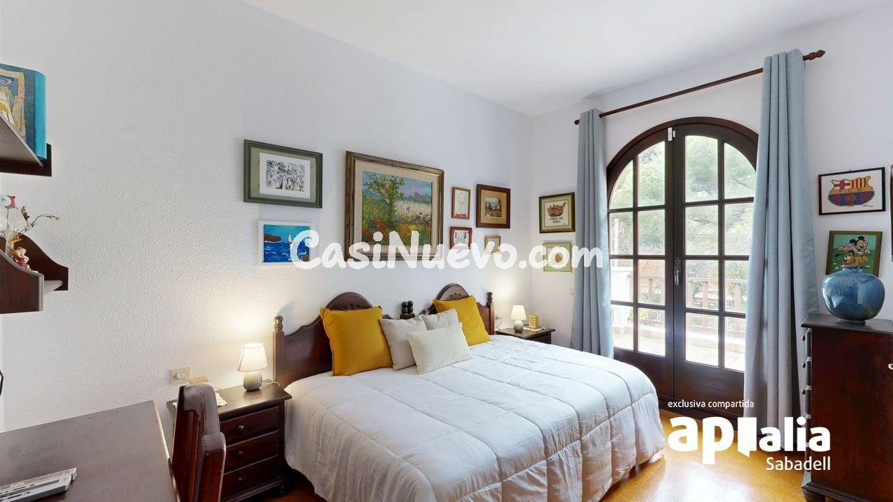 CASA CON GARAJE Y JARDÍN!!! - foto 42