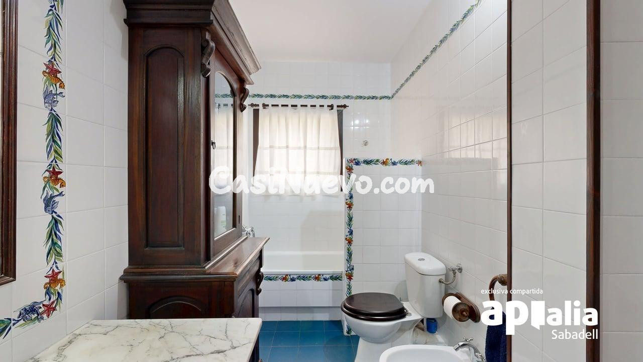 CASA CON GARAJE Y JARDÍN!!! - foto 45