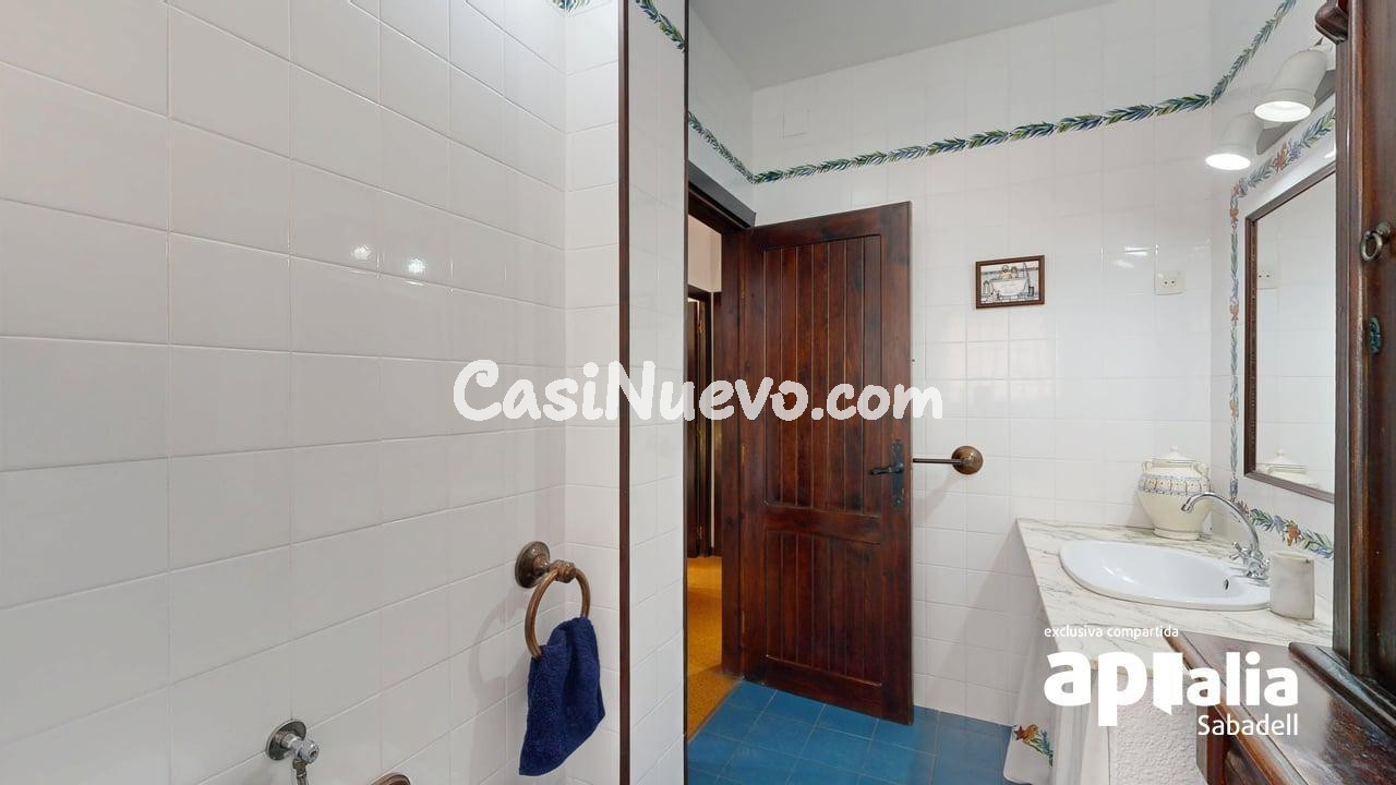 CASA CON GARAJE Y JARDÍN!!! - foto 48