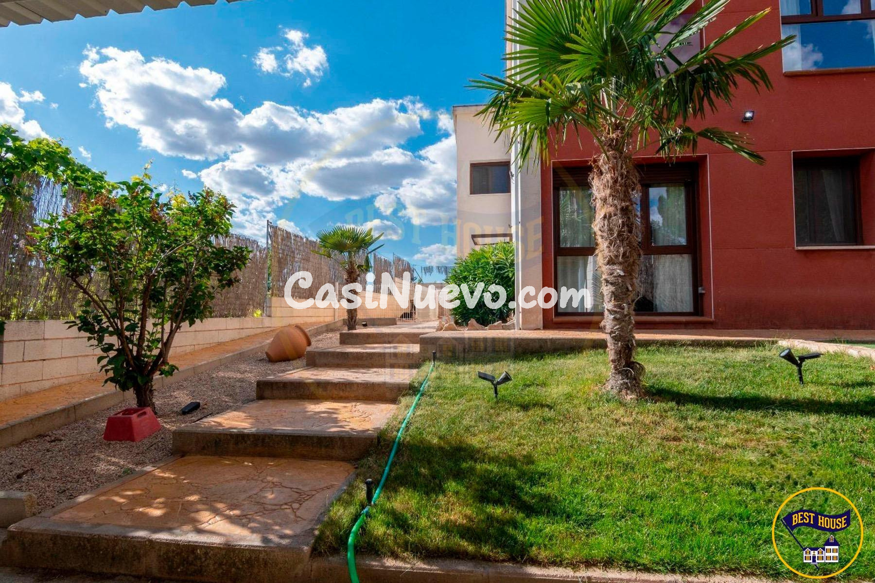 CHALET EN VENTA EN ARCAS