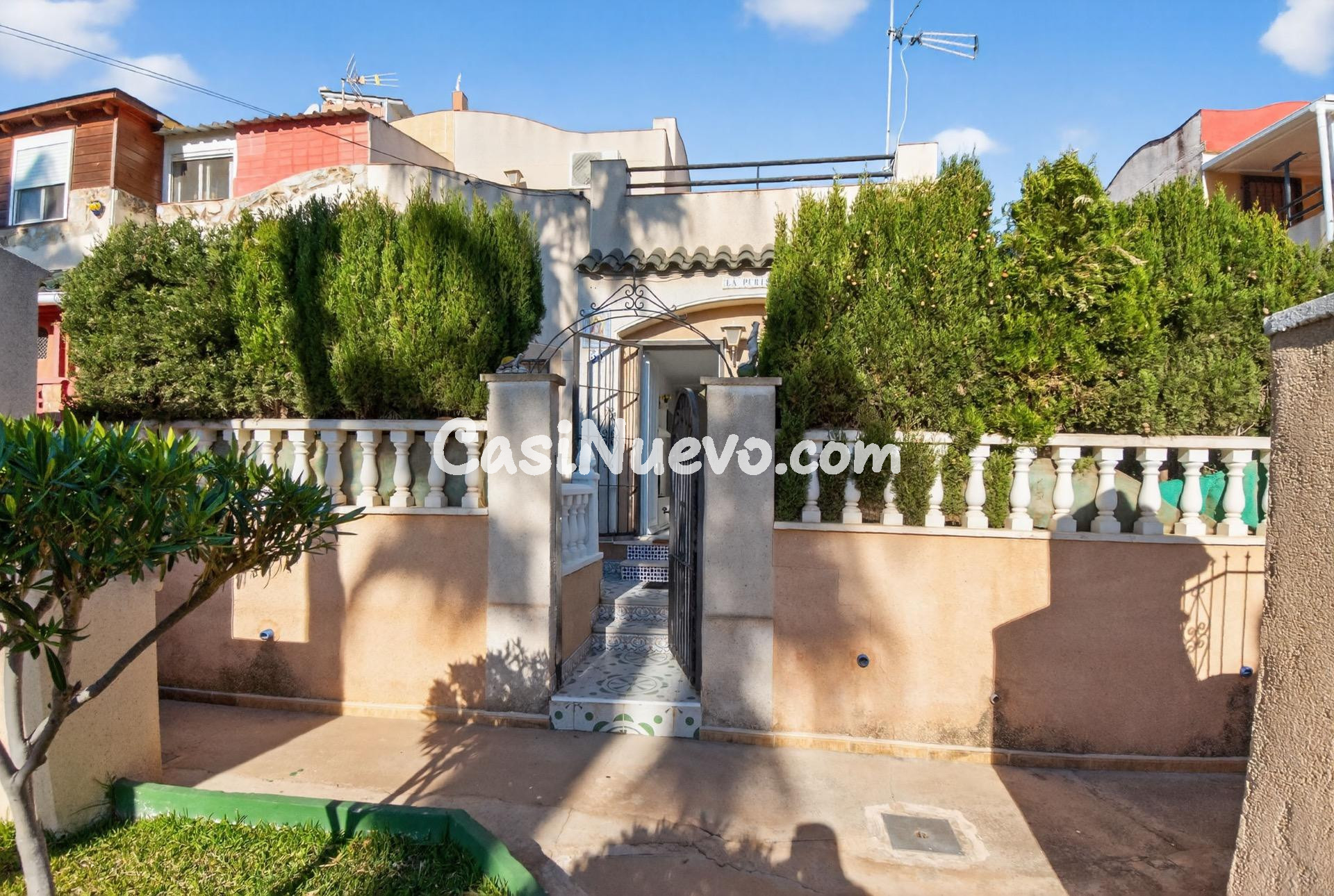 Vivienda pareada en esquina con parcela privada y gran solár - foto 22