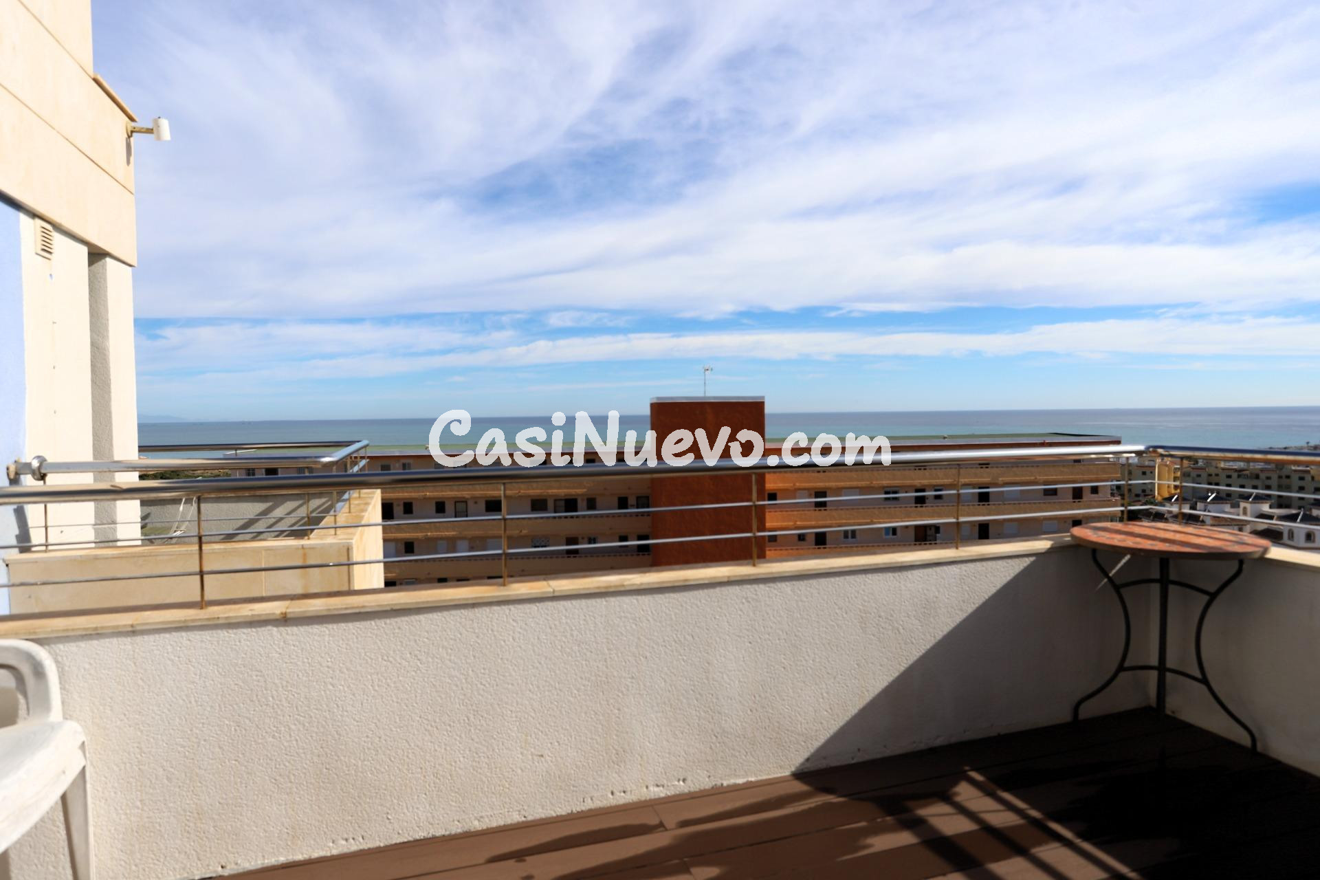 Exclusivo Ático Dúplex con Impresionantes Vistas Panorámicas - foto 13