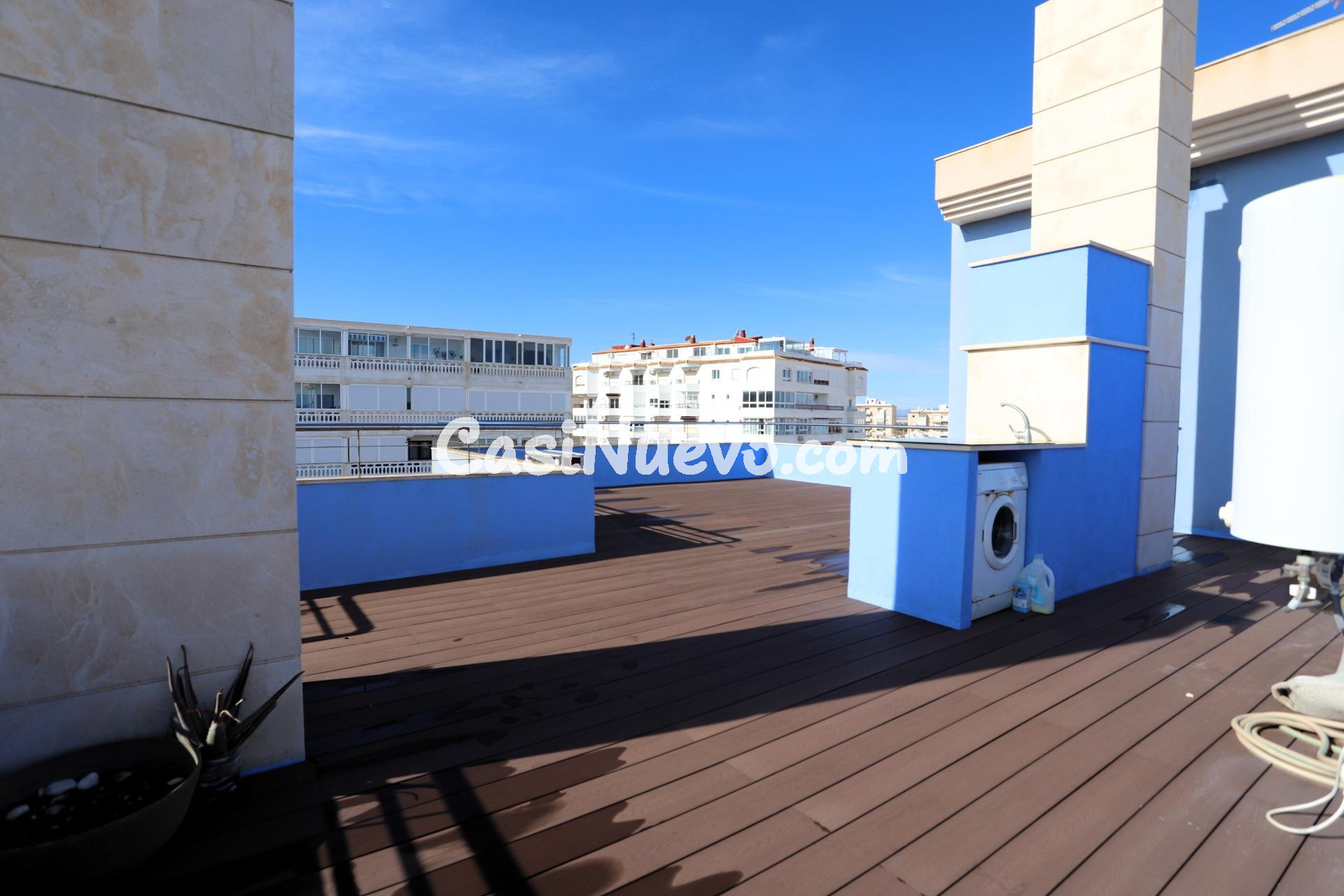 Exclusivo Ático Dúplex con Impresionantes Vistas Panorámicas - foto 22