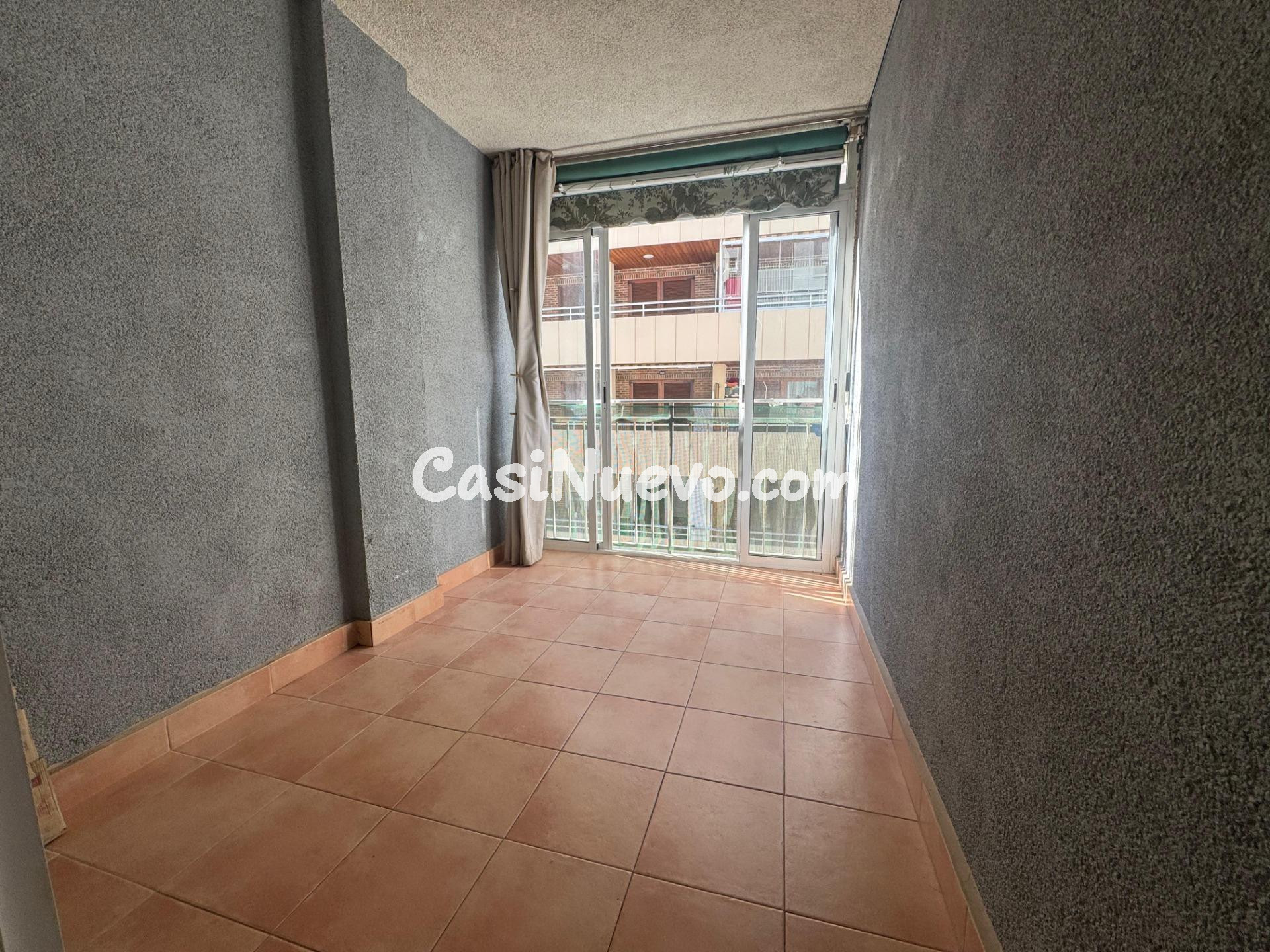 Apartamento a 100m de la playa y vistas laterales al mar - foto 10