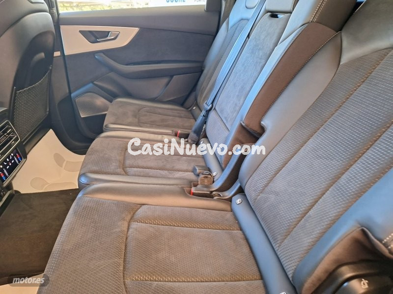 Audi Q7 - foto 12