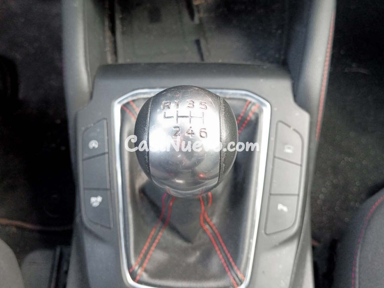 Ford Kuga ST-Line - foto 12