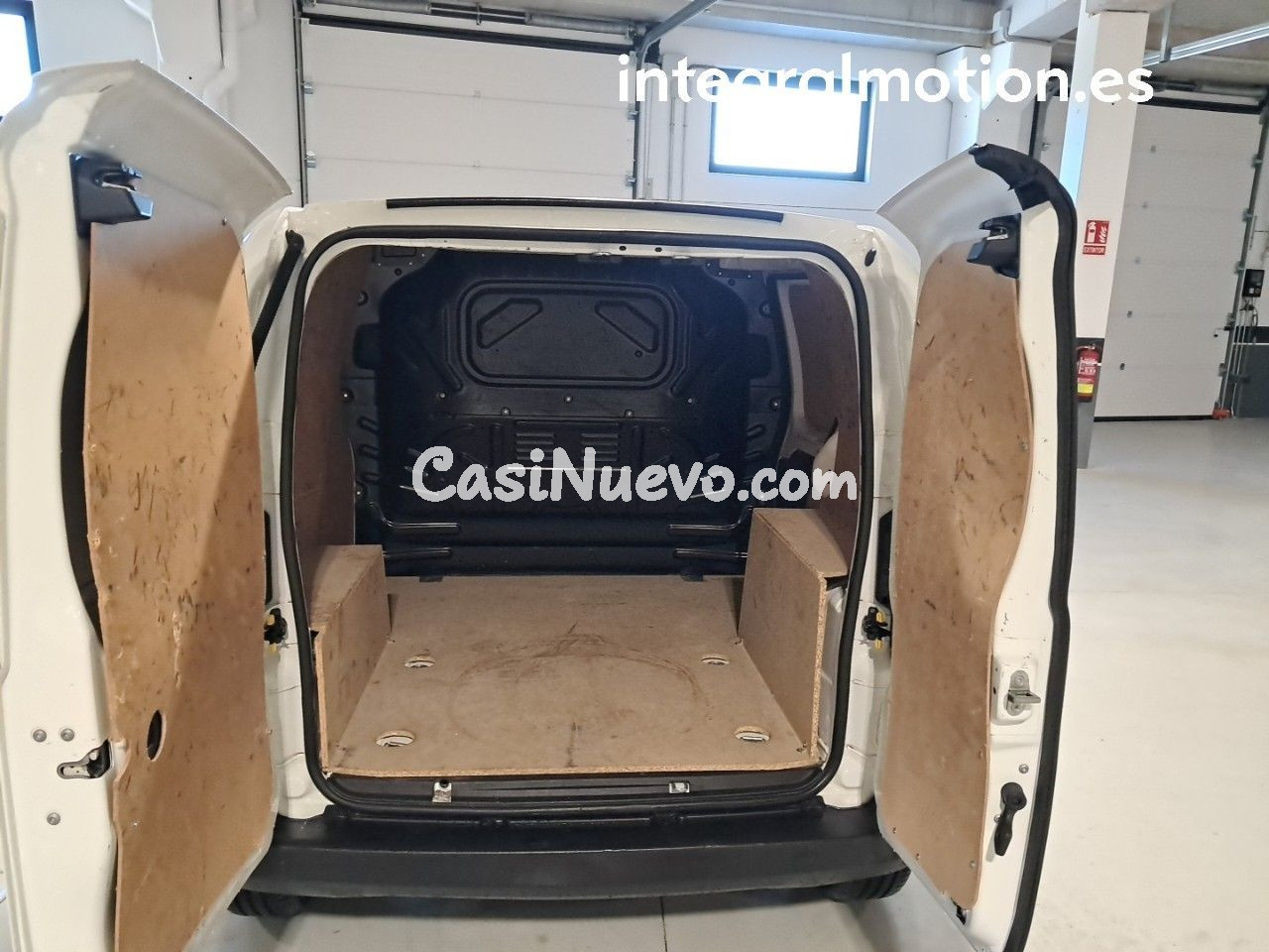 Fiat Fiorino 1.3 JTD FURGON 95CV PUERTA LATERAL DERECHA - foto 5