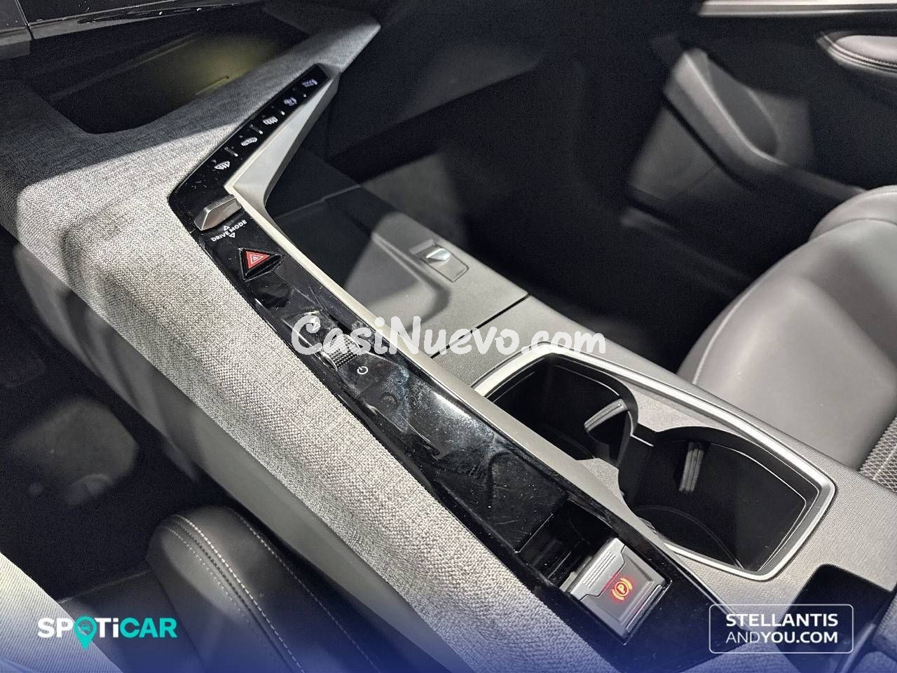 Peugeot 3008 1.2 100KW  eDCS6 Allure - foto 22