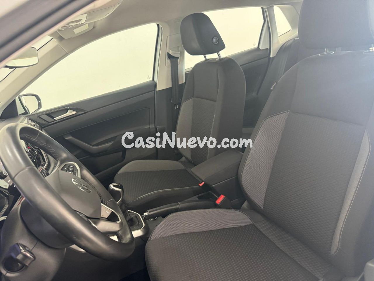 Volkswagen Polo Life - foto 13