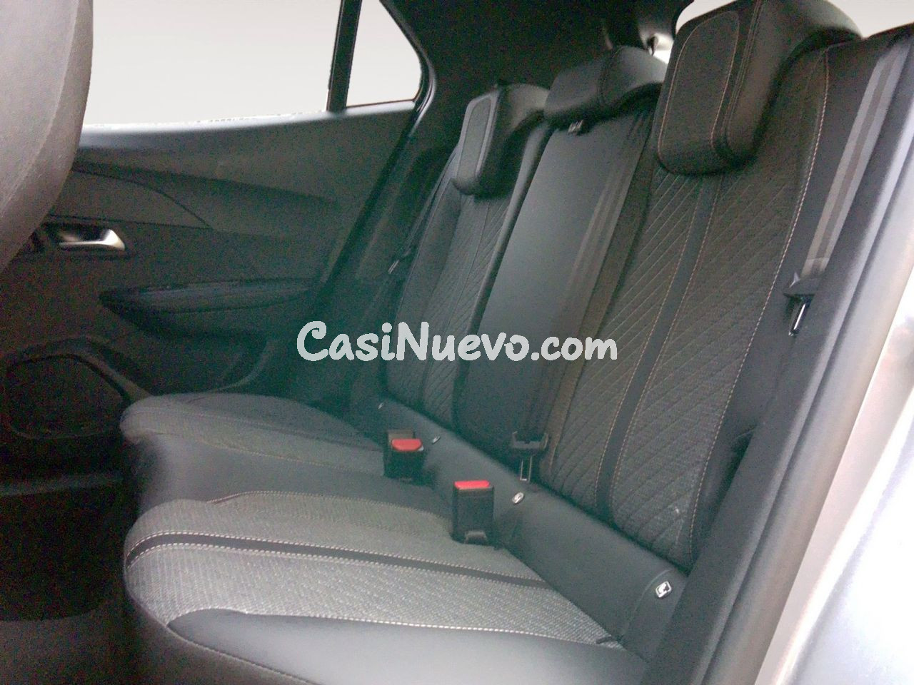 Peugeot 2008 Allure - foto 9