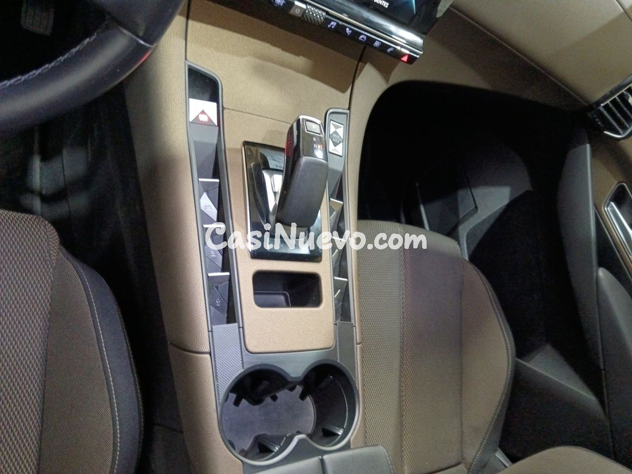 DS DS 7 Crossback 1.6 ETense 225 Ligne Noire Auto - foto 12