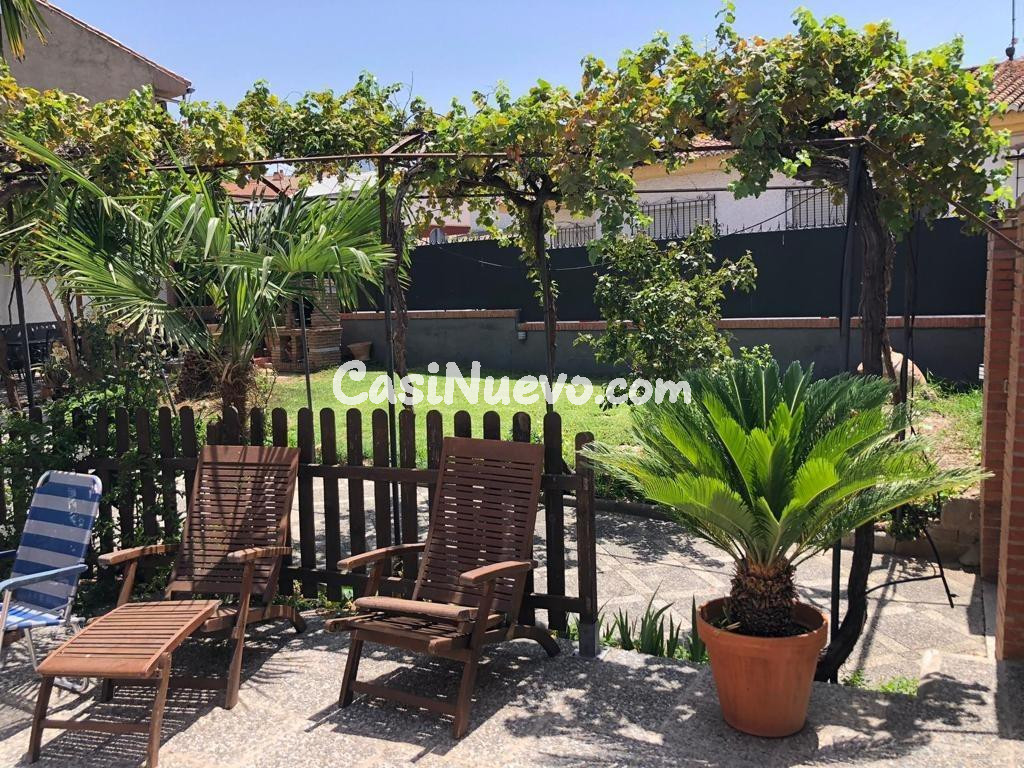 INVERSIÓN!!! GRAN CHALET EN PLENO CENTRO DE LA ZUBIA!!! - foto 4