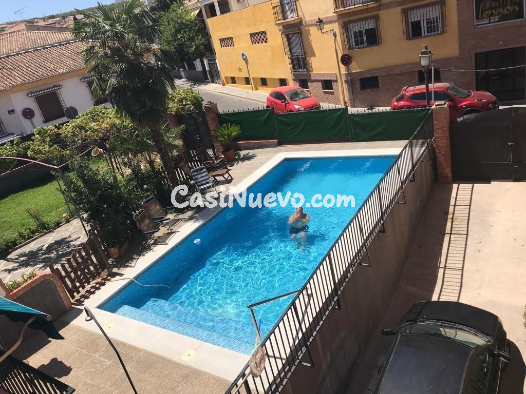 INVERSIÓN!!! GRAN CHALET EN PLENO CENTRO DE LA ZUBIA!!! - foto 17