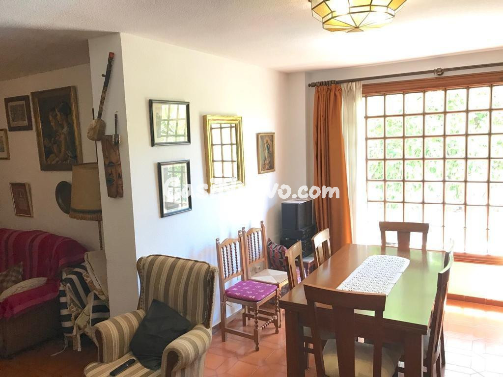 INVERSIÓN!!! GRAN CHALET EN PLENO CENTRO DE LA ZUBIA!!! - foto 28