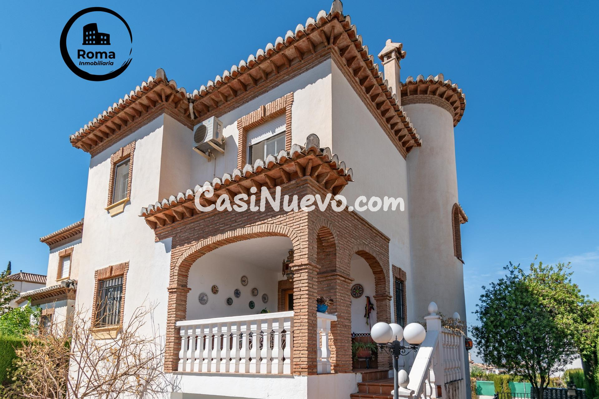 Impresionante Chalet en La Zubia Piscina y Espacios Amplios - foto 3