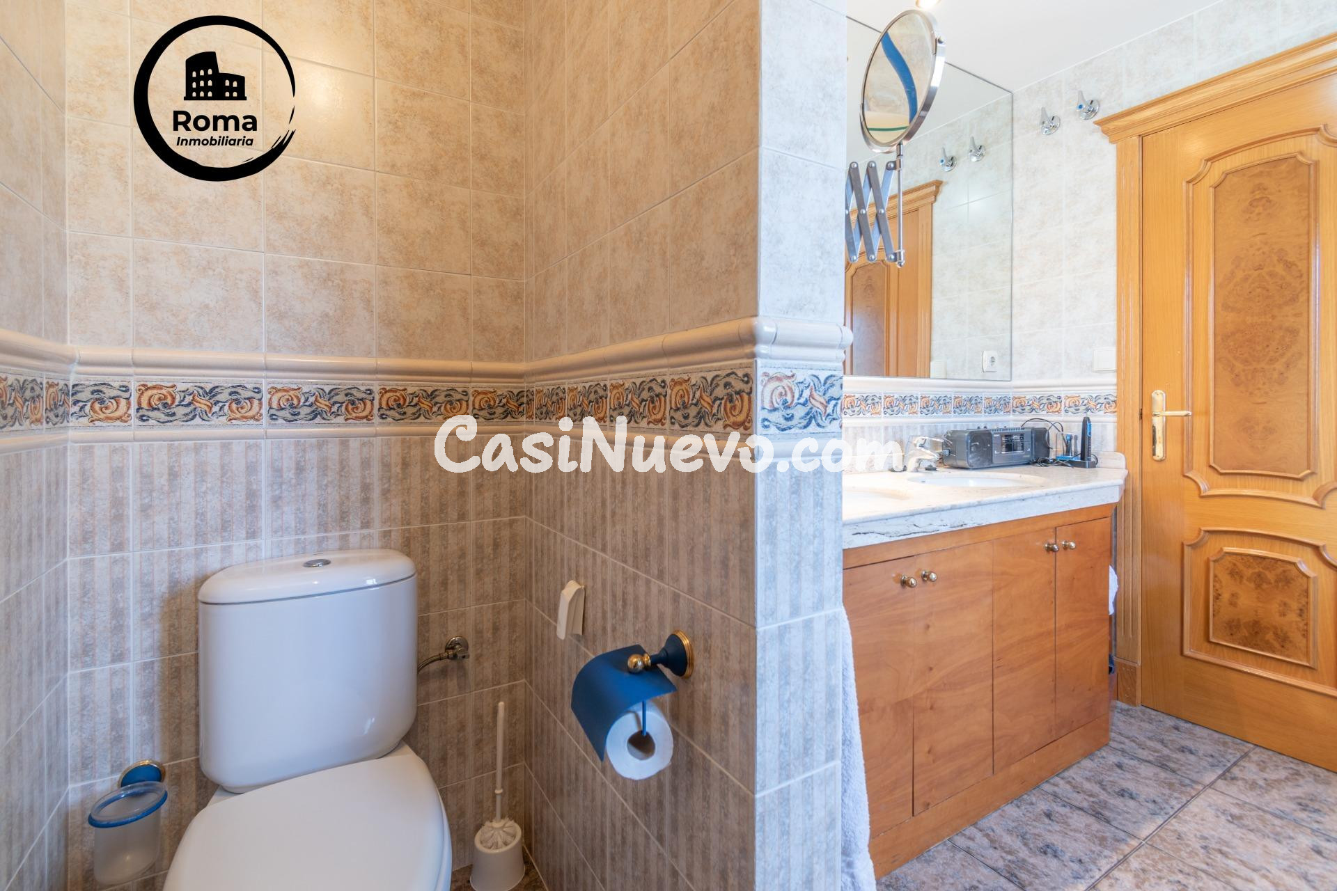 Impresionante Chalet en La Zubia Piscina y Espacios Amplios - foto 35