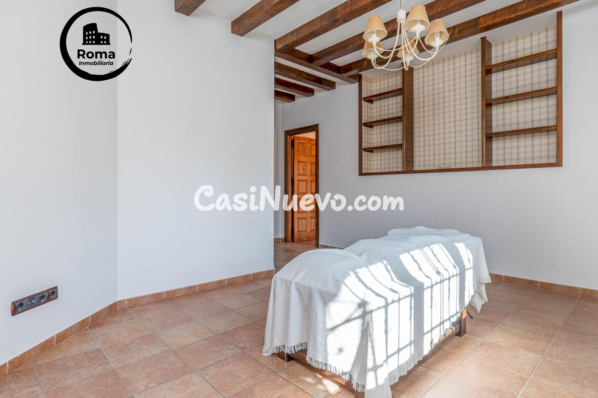 Chalet de 505 m2 construidos con piscina y jardines. 5 dormi - foto 20