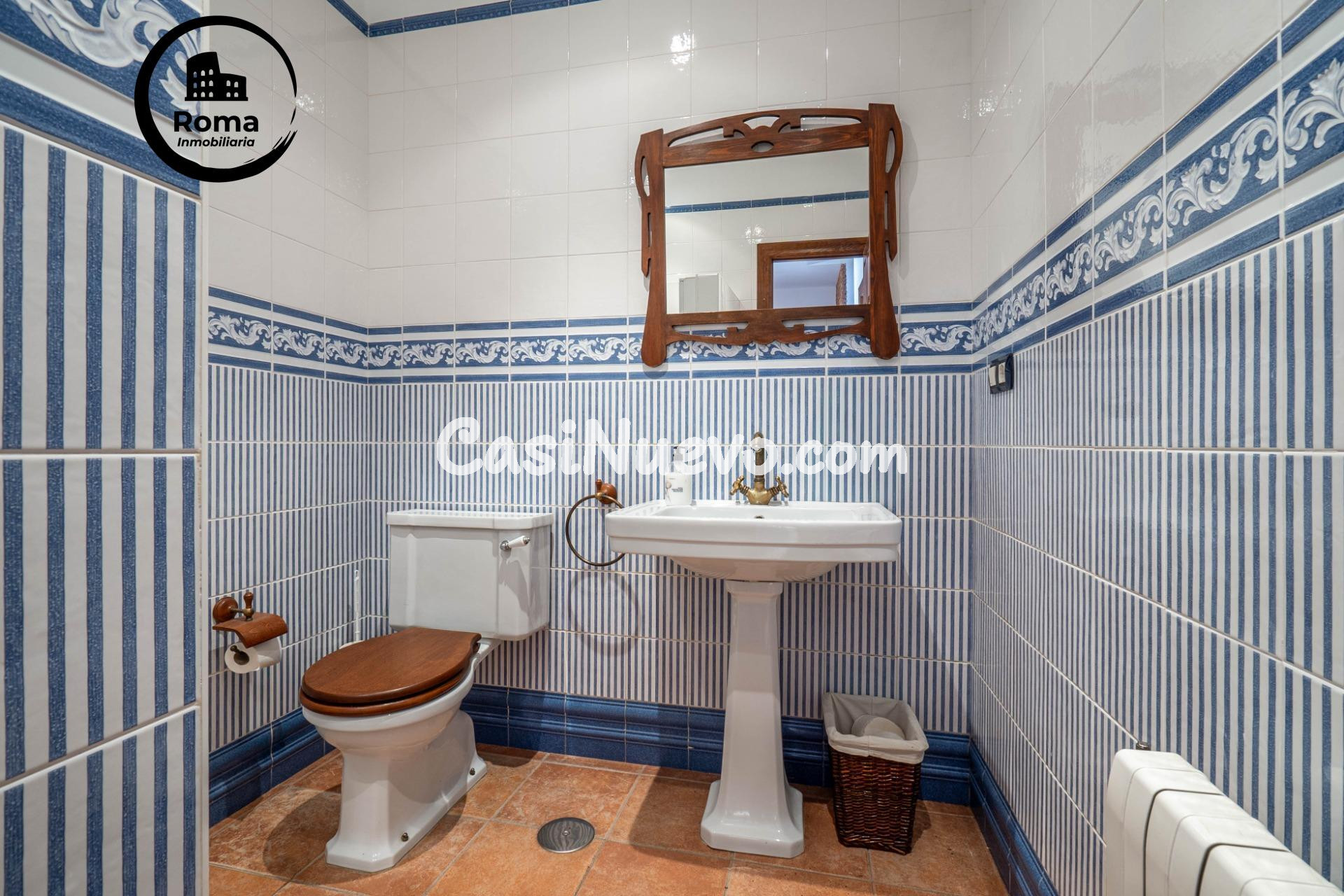 Chalet de 505 m2 construidos con piscina y jardines. 5 dormi - foto 28