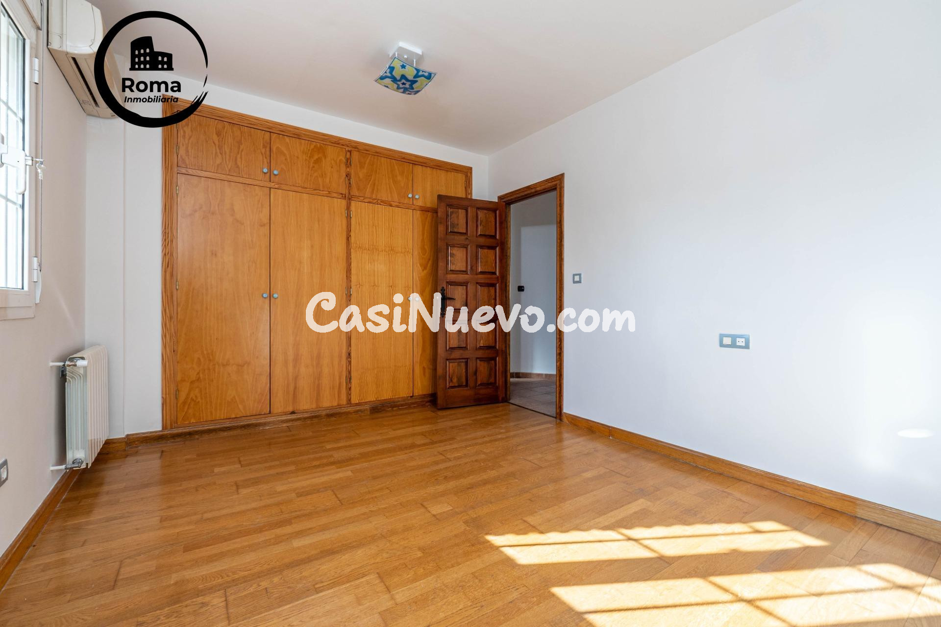 Chalet de 505 m2 construidos con piscina y jardines. 5 dormi - foto 42