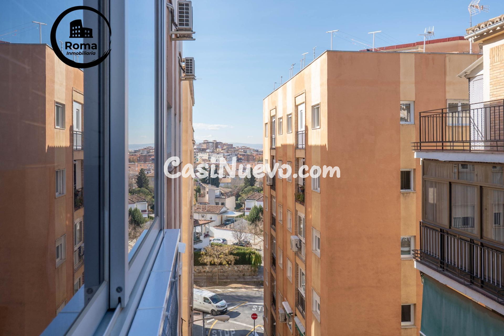 Precioso piso de 90 m2 con 3 dormitorios y terraza junto a A - foto 26