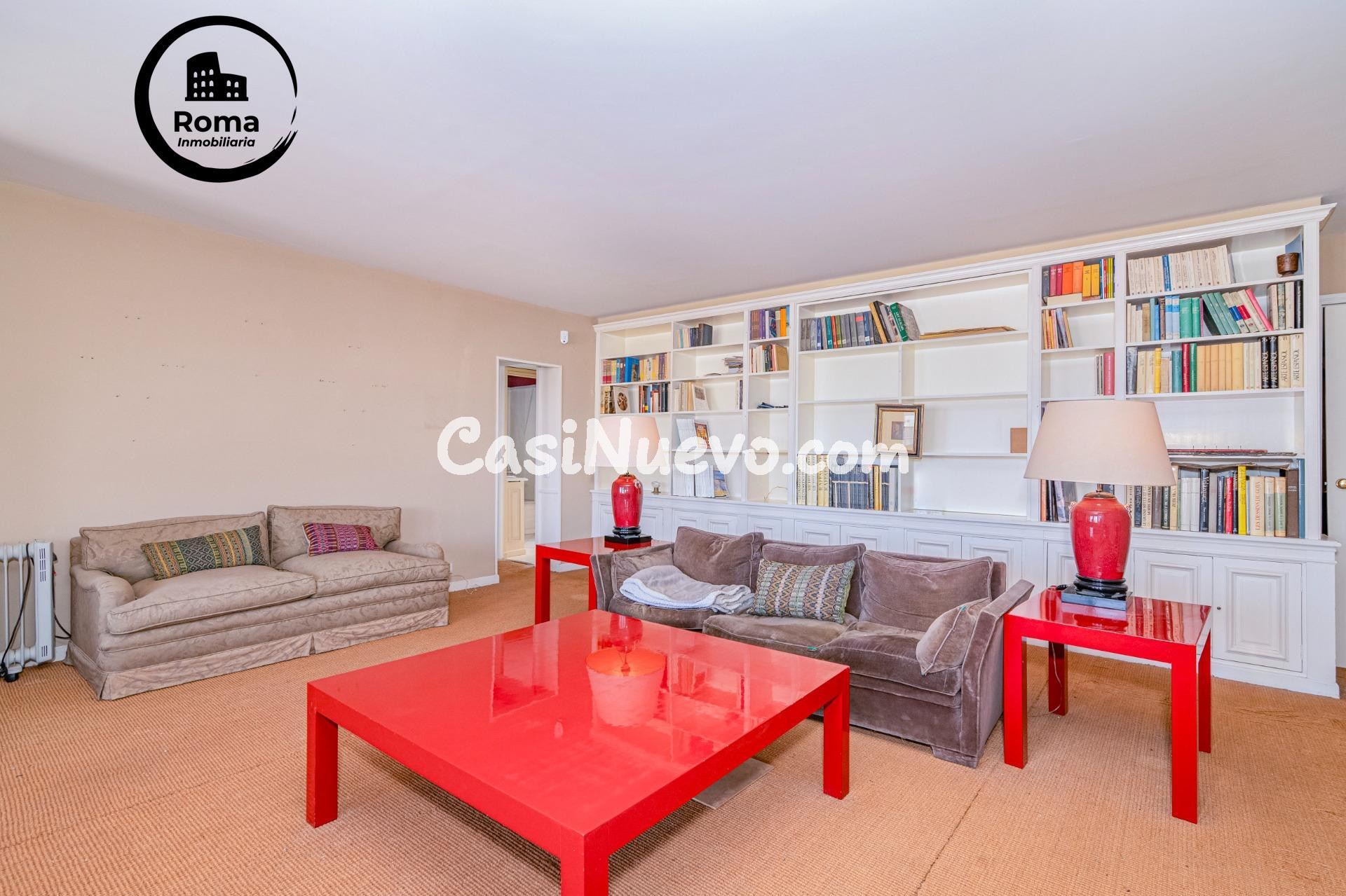 Ático céntrico espacioso con vistas despejadas - foto 5